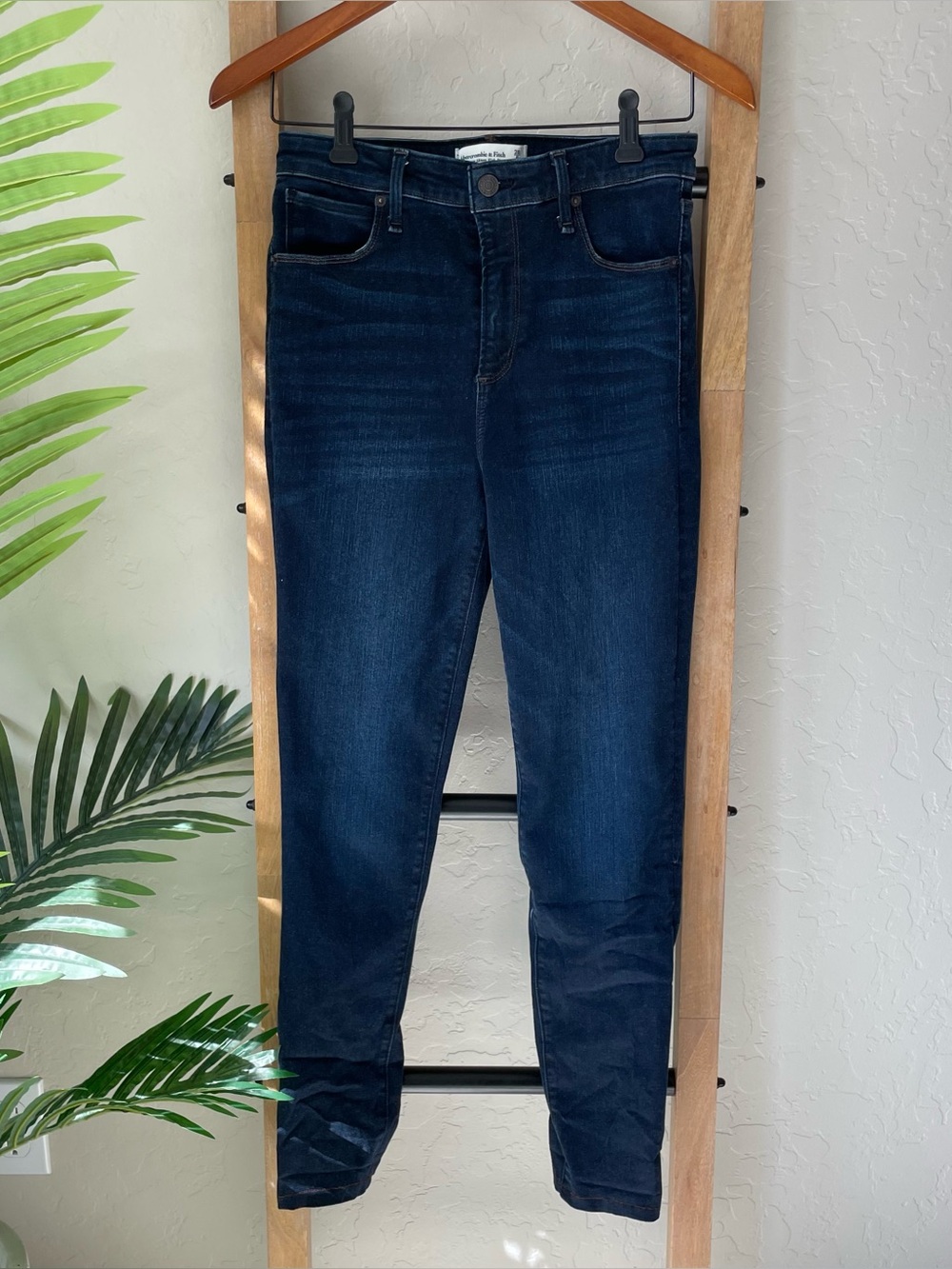 Abercrombie & Fitch Women's Dark Indigo Skinny Jeans
